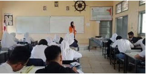 UIN Raden Mas Said dan SMP Batik Surakarta Gelar Kegiatan Pembelajaran Sejarah Islam yang Inspiratif